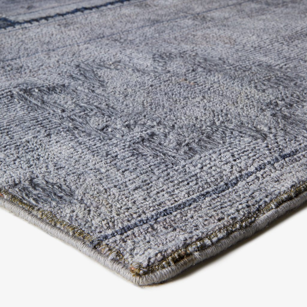 Grey patchwork Wool Rug - 6'10" x 12'4"
