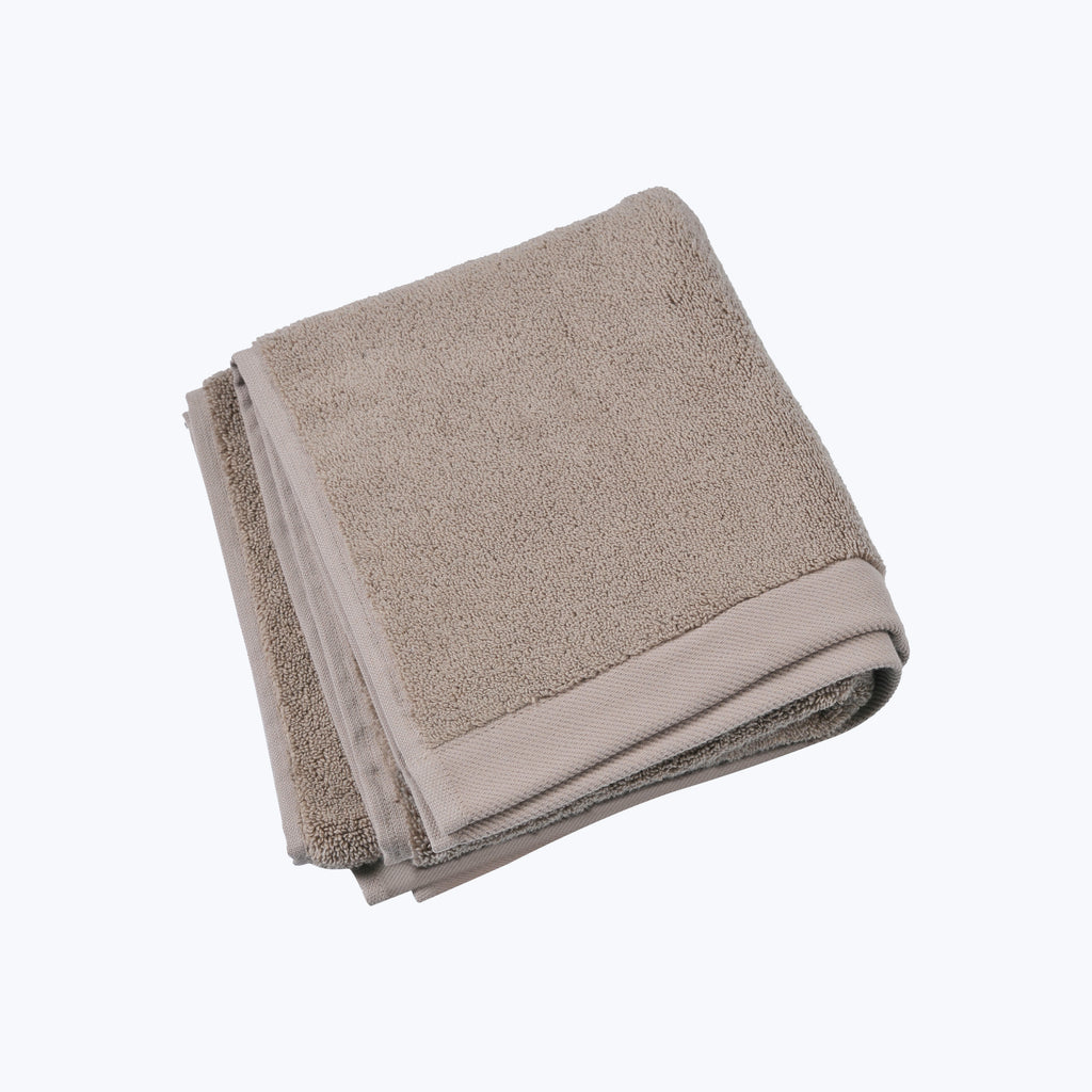 Shine Cotton & Silk Bath Towel Vapour