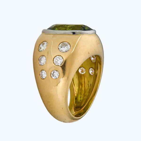 1970s French Peridot and Diamond Ring