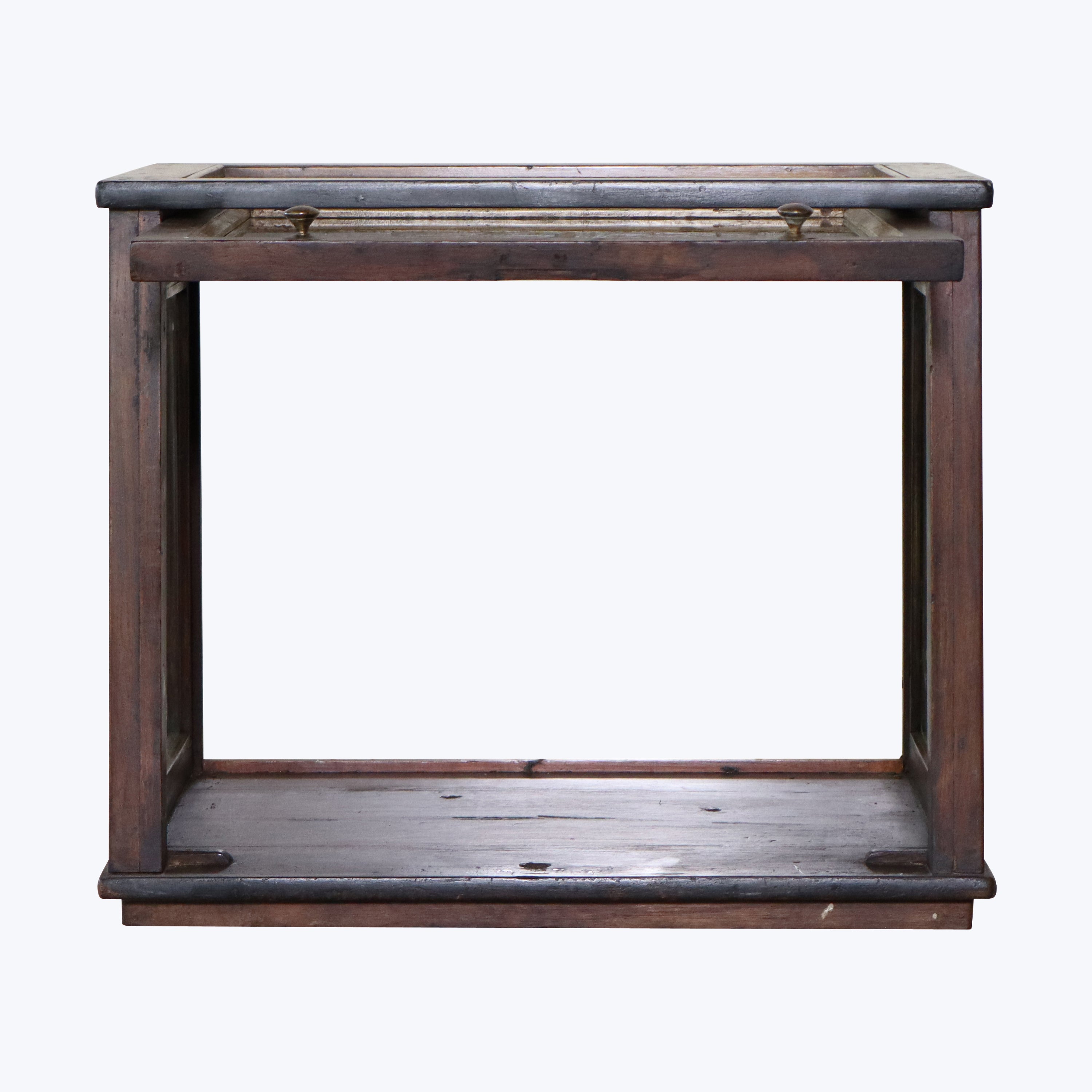 Vintage Wood Showcase - Thumbnail 3