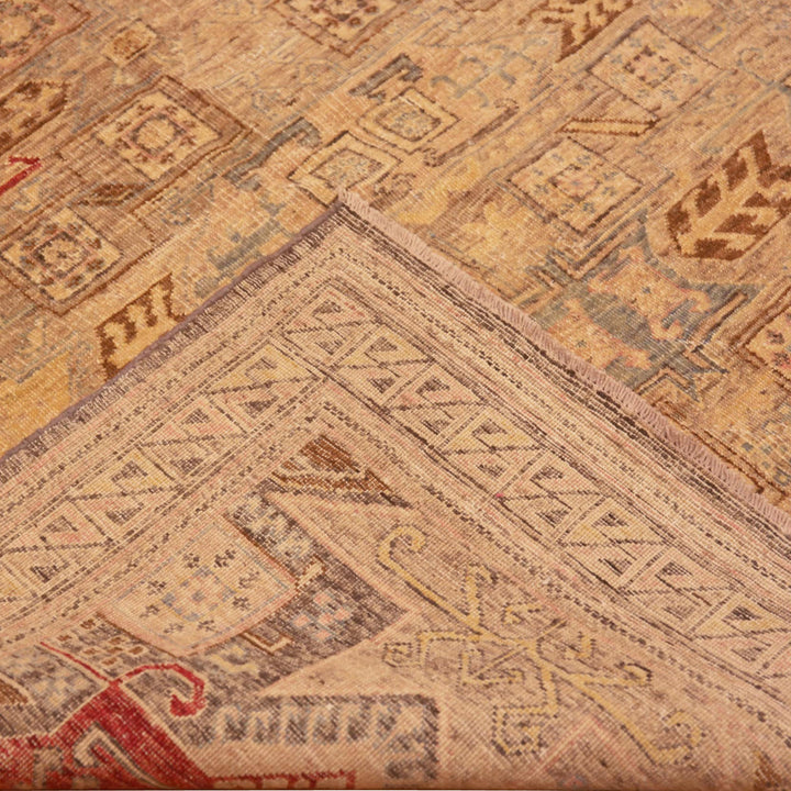 Beige Zameen Traditional Wool Rug - 5'9" x 8'4"