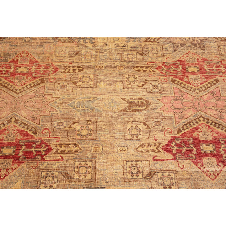 Beige Zameen Traditional Wool Rug - 5'9" x 8'4"