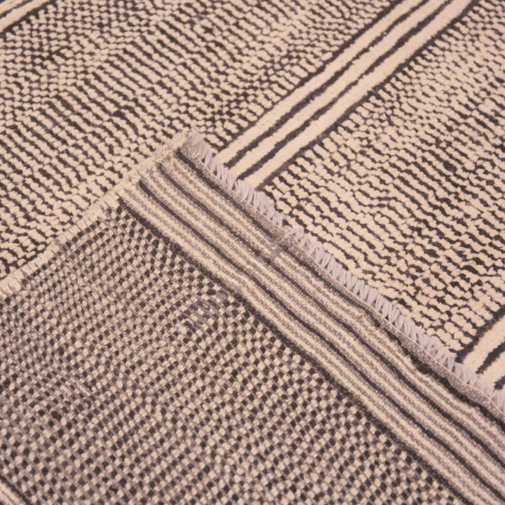 Natural Zameen Contemporary Wool Rug - 6'5" x 9'1"