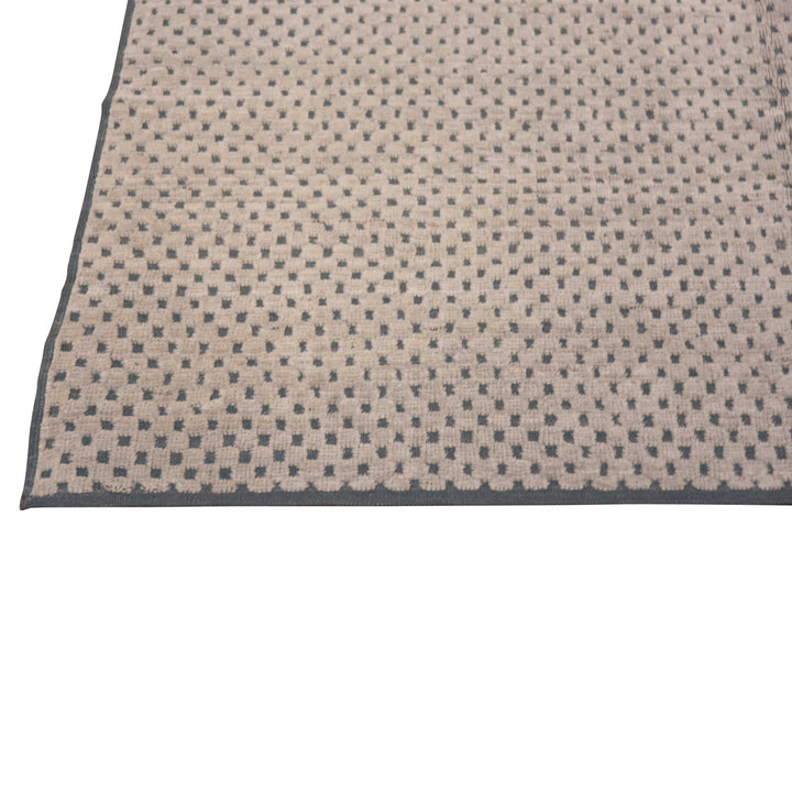 Natural Zameen Contemporary Wool Rug - 6'4" x 9'3"