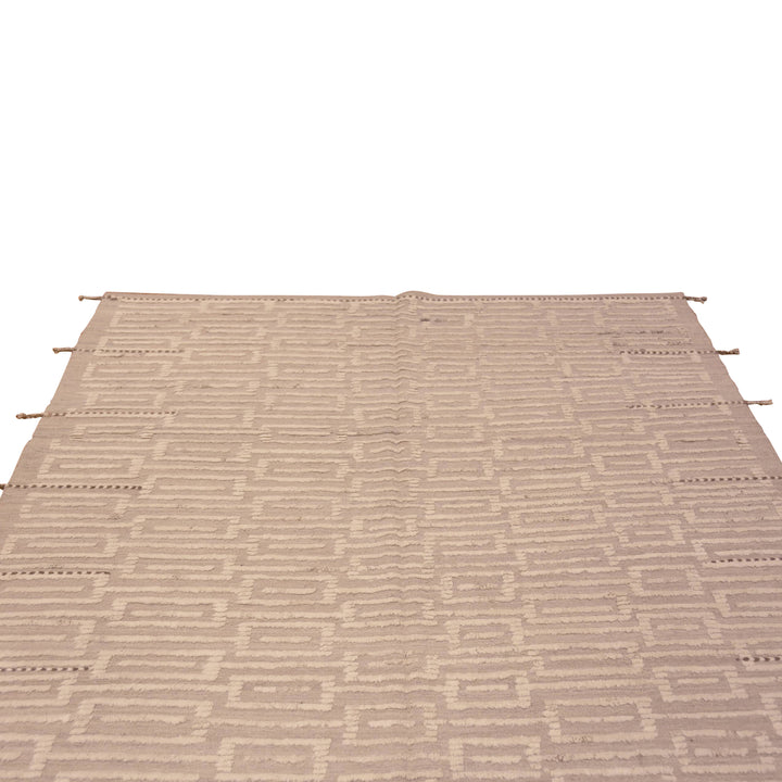 Beige Zameen Contemporary Wool Rug - 6'7" x 9'7"
