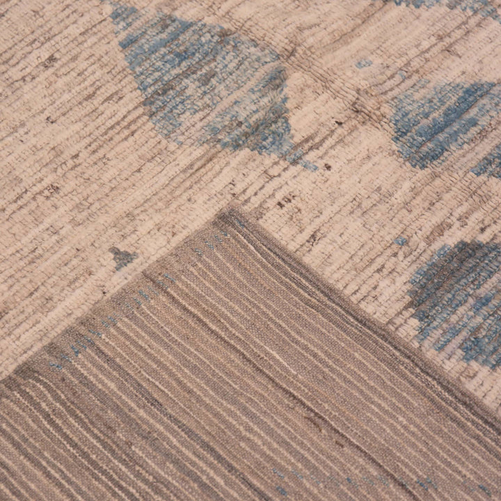 Blue & Natural Zameen Contemporary Wool Rug - 6'4" x 9'4"