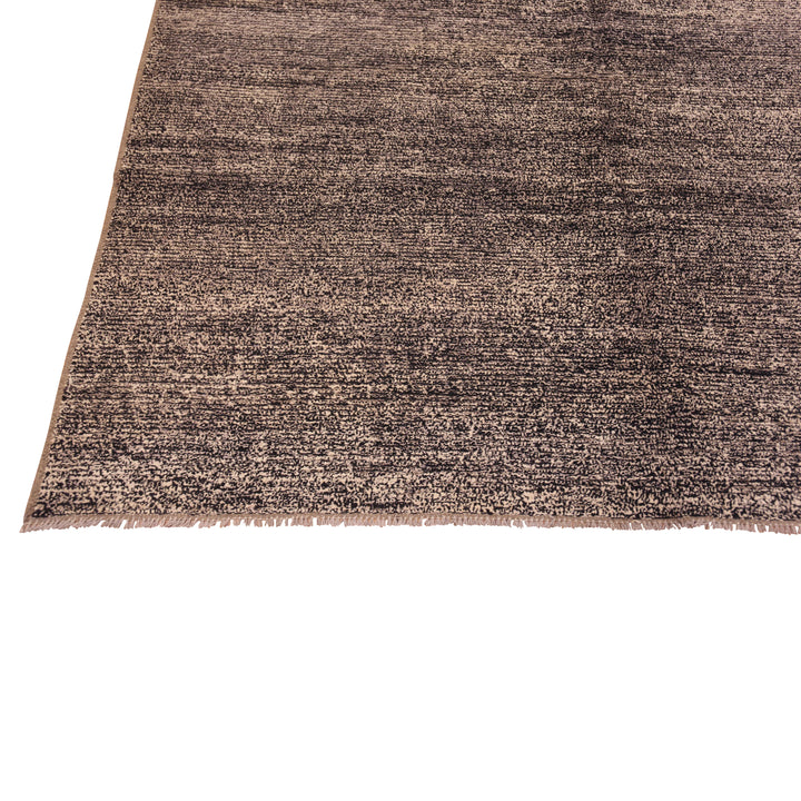 Brown Zameen Solid Wool Rug - 6'6" x 9'