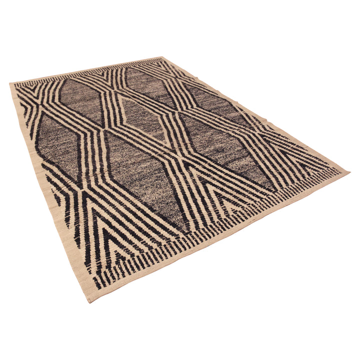 Black Zameen Traditional Wool Rug - 7'3" x 9'10"