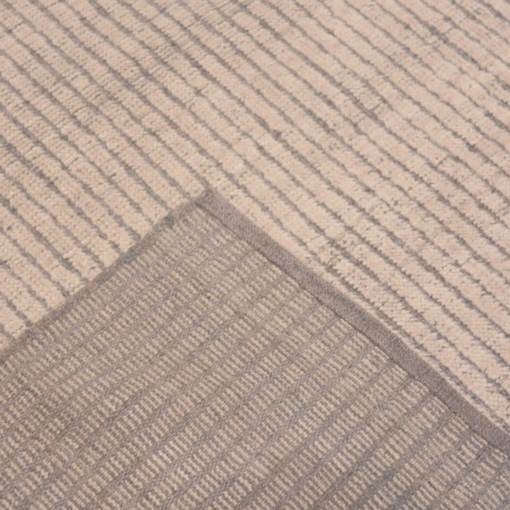 Natural Zameen Solid Wool Rug - 7'4" x 9'8"