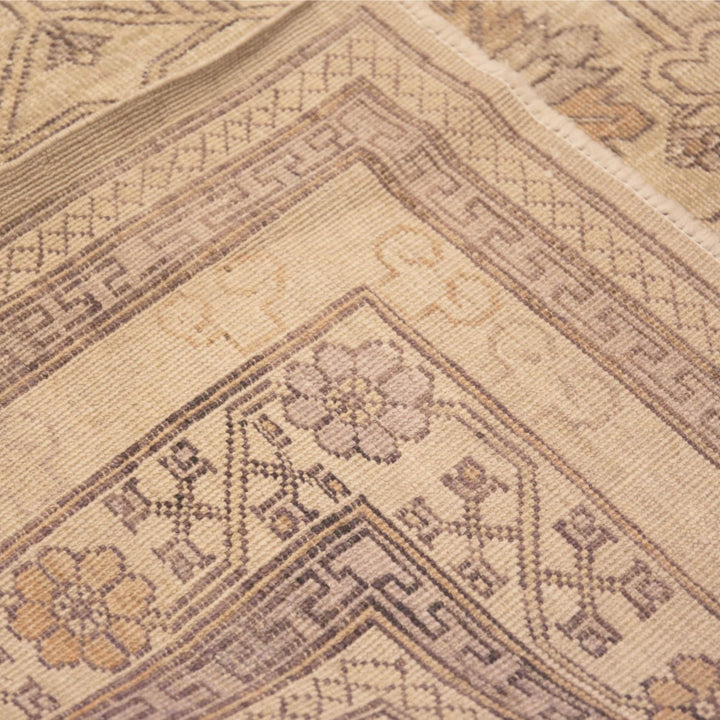 Beige Zameen Traditional Wool Rug - 8' x 9'9"