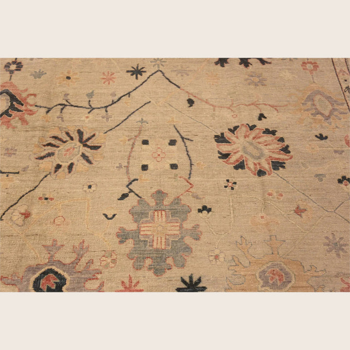 Beige Traditional Wool Rug - 8'4" x 9'5"