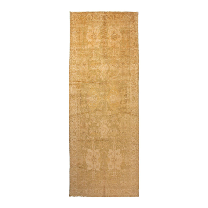 Beige Traditional Wool Rug - 7'9" x 21'1"