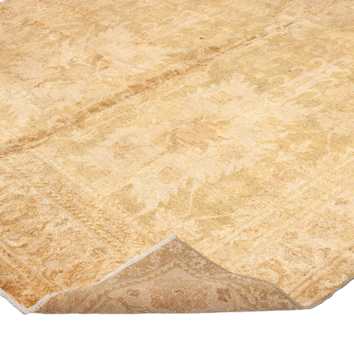 Beige Traditional Wool Rug - 7'9" x 21'1"