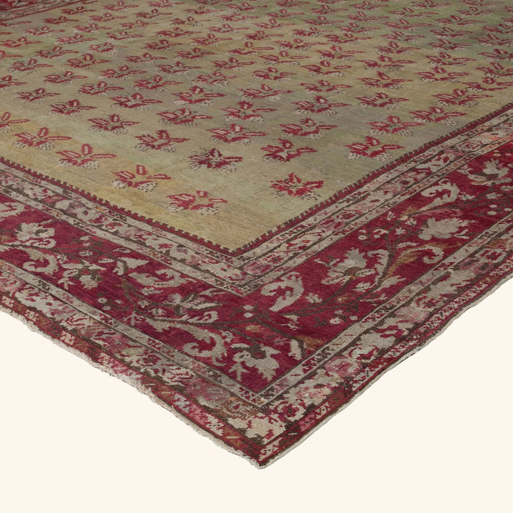 Traditional Wool Rug - 12'7" x 15'3"