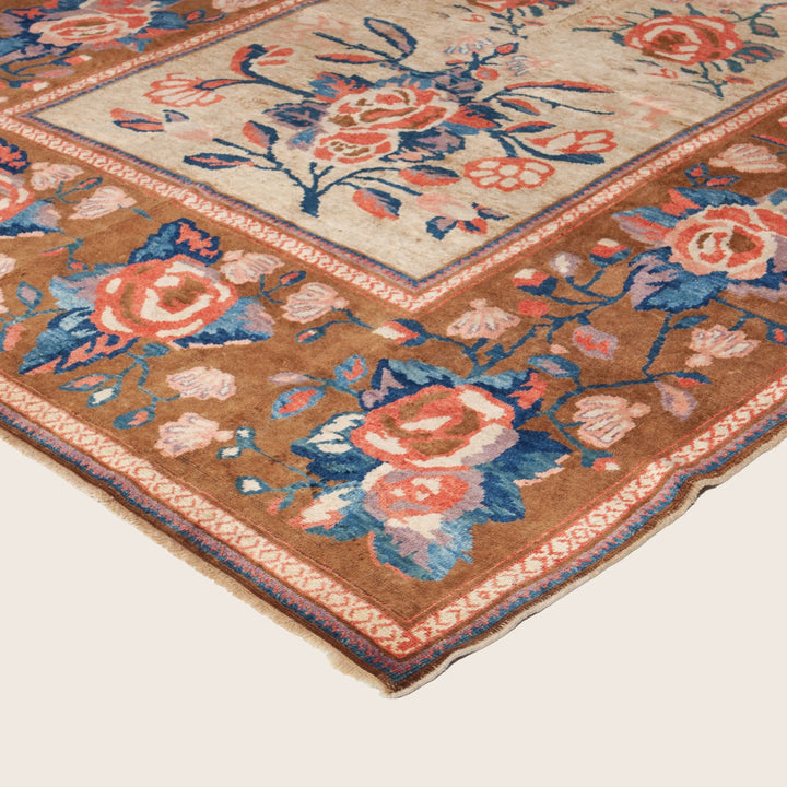 Vintage Traditional Wool Rug - 8' x 11'9"