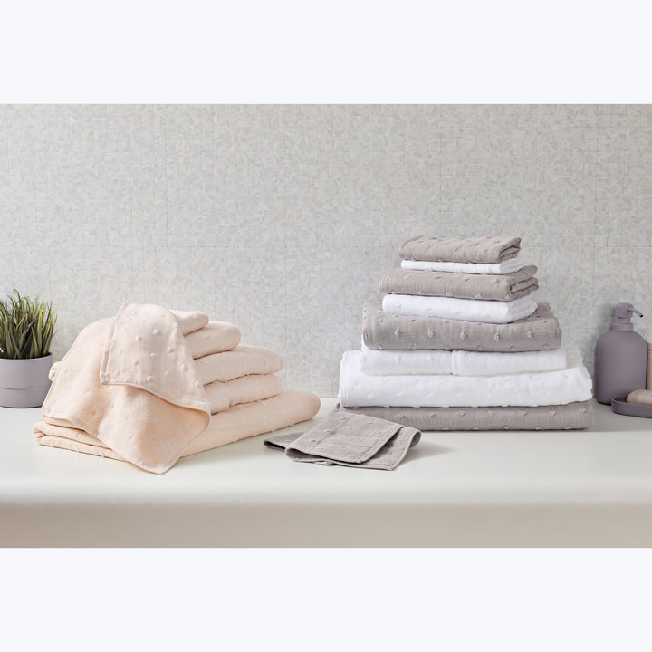 Zero Twist Dot Towels, White