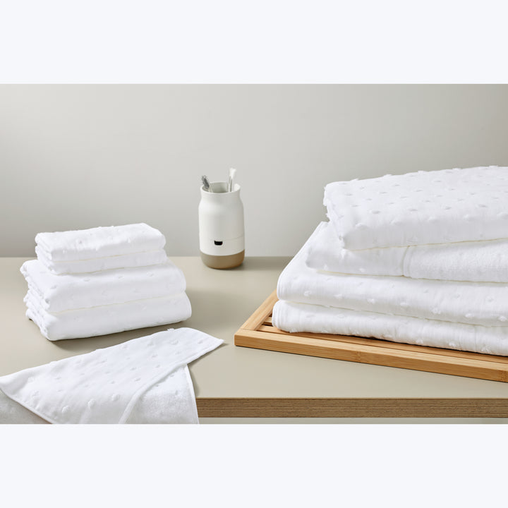 Zero Twist Dot Towels, White
