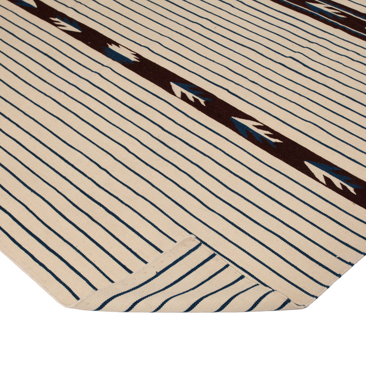 Ivory Traditional Wool Rug - 8'4" x 11'6"