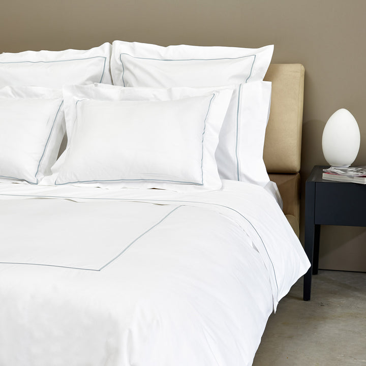 Gramercy Duvet & Shams, White/Silver Moon Pillow Sham / Standard