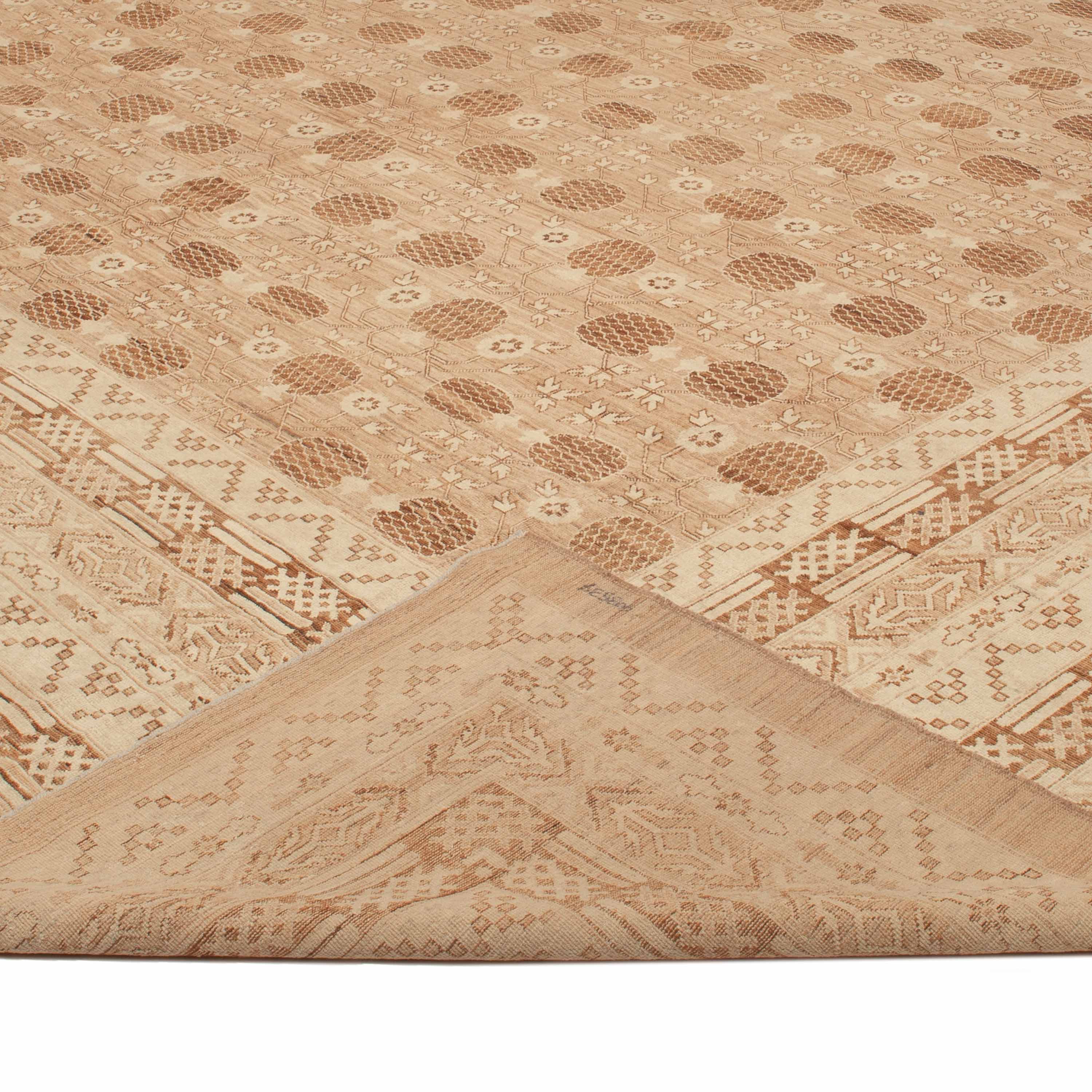 Beige Traditional Wool Rug - 16'3" x 32'4"