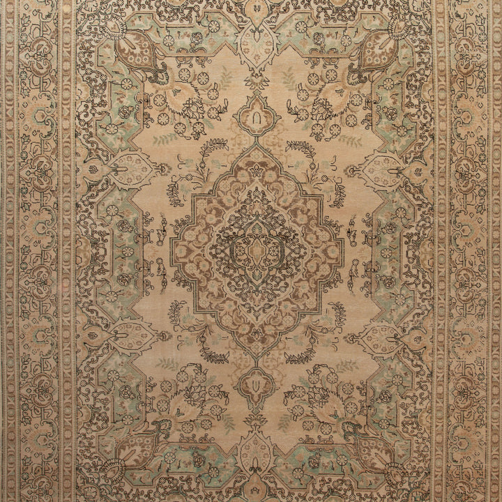 Beige Traditional Wool Rug - 9'9" x 12'1" Default Title