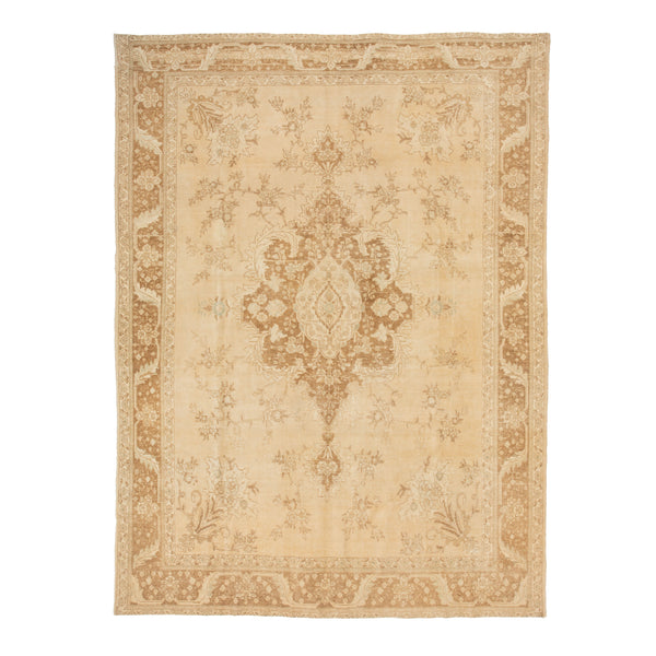 Traditional Wool Rug - 09'07" x 13'