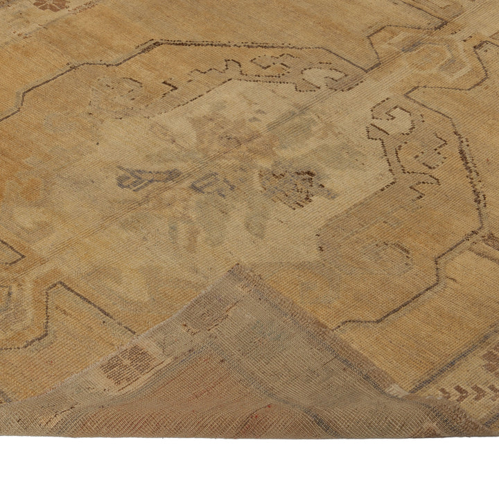 Beige Traditional Wool Rug - 5' x 11'1"
