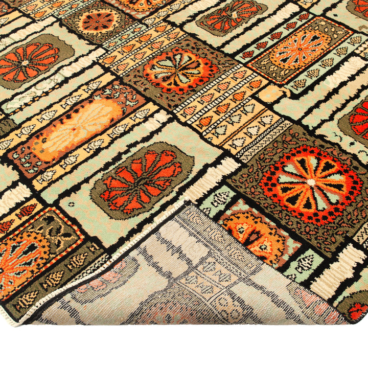 Traditional Wool Rug - 09'02" x 12'06"2