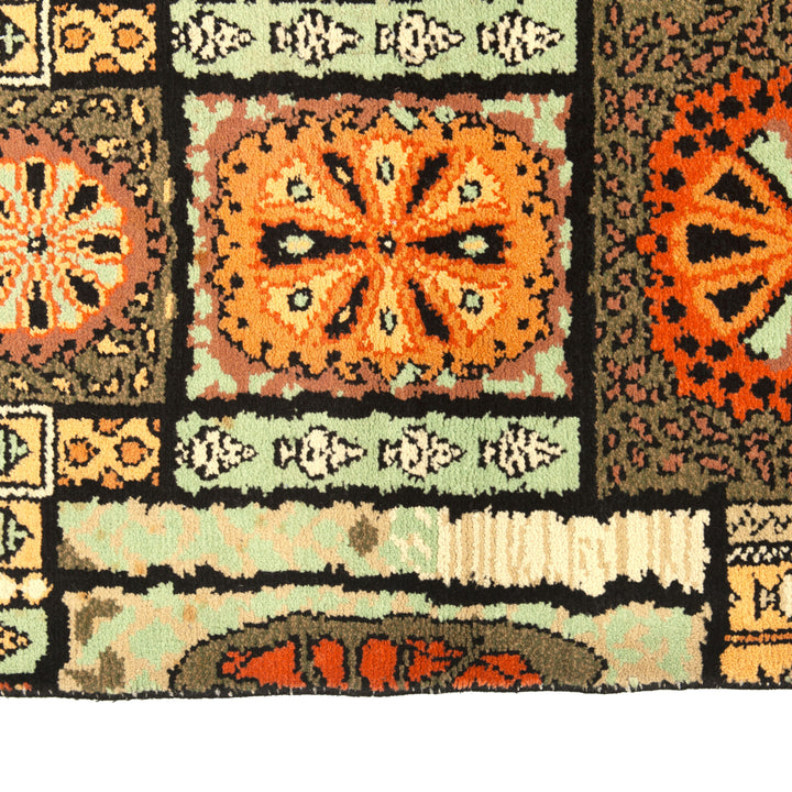 Traditional Wool Rug - 09'02" x 12'06"2