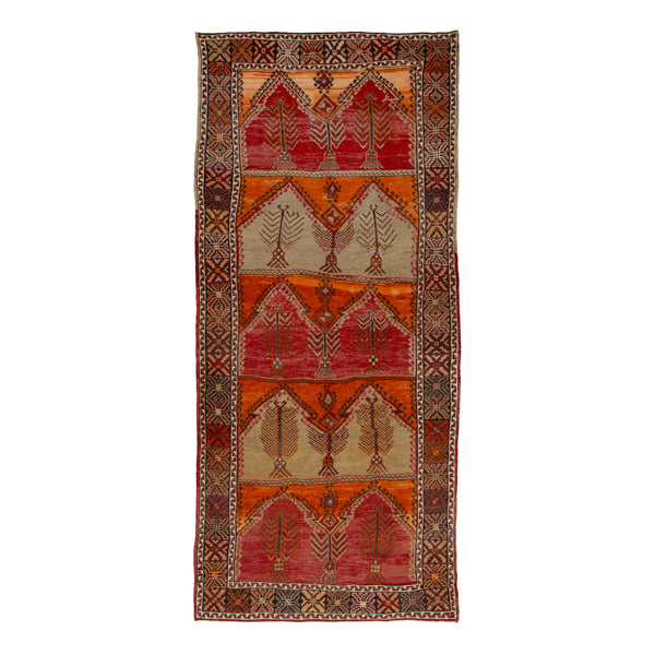 Red Traditional Wool Rug - 5'7" x 12'9"