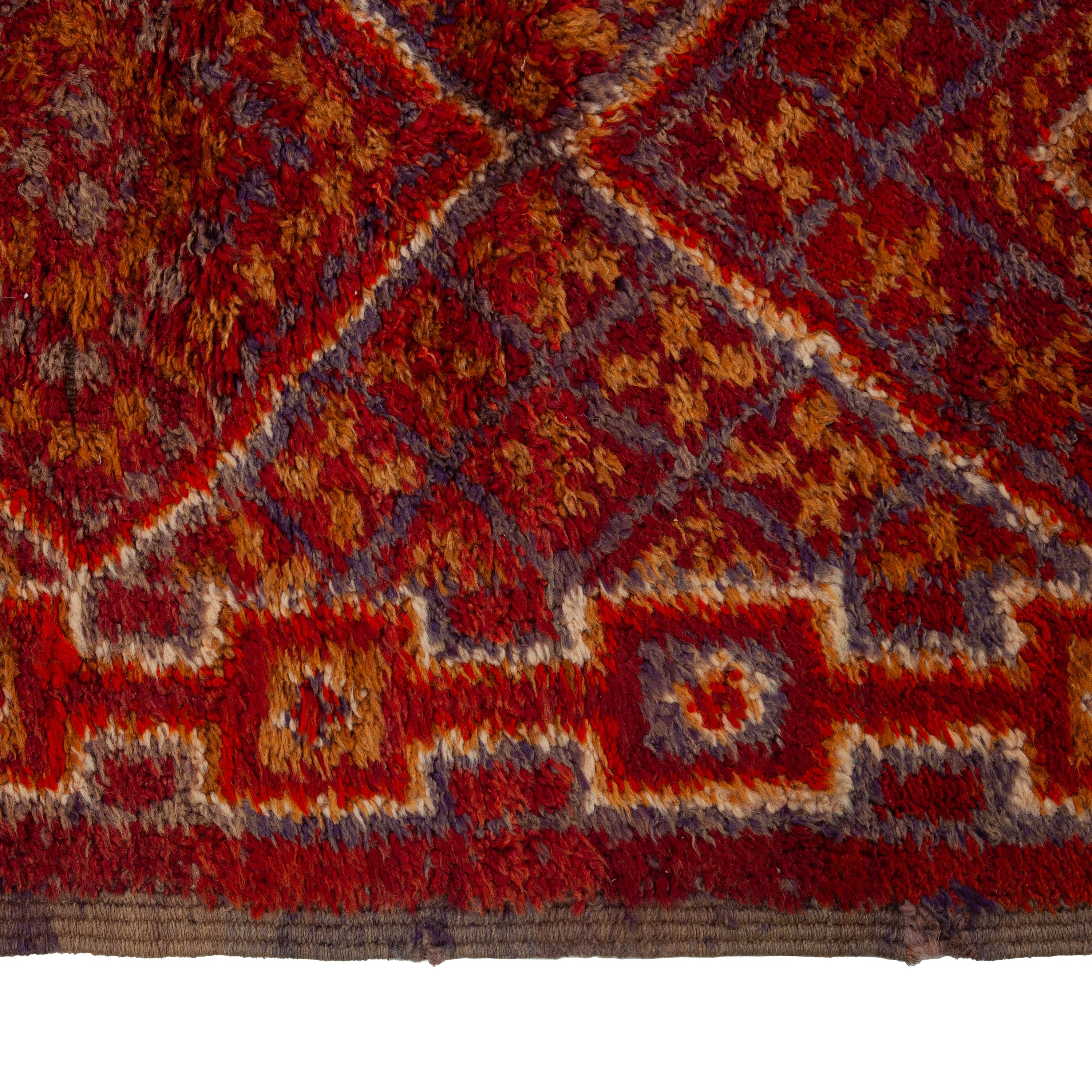 Traditional Wool Rug - 06'09" x 23'05"