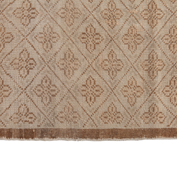 Beige Vintage Traditional Wool Rug - 4'7" x 8'6" Default Title