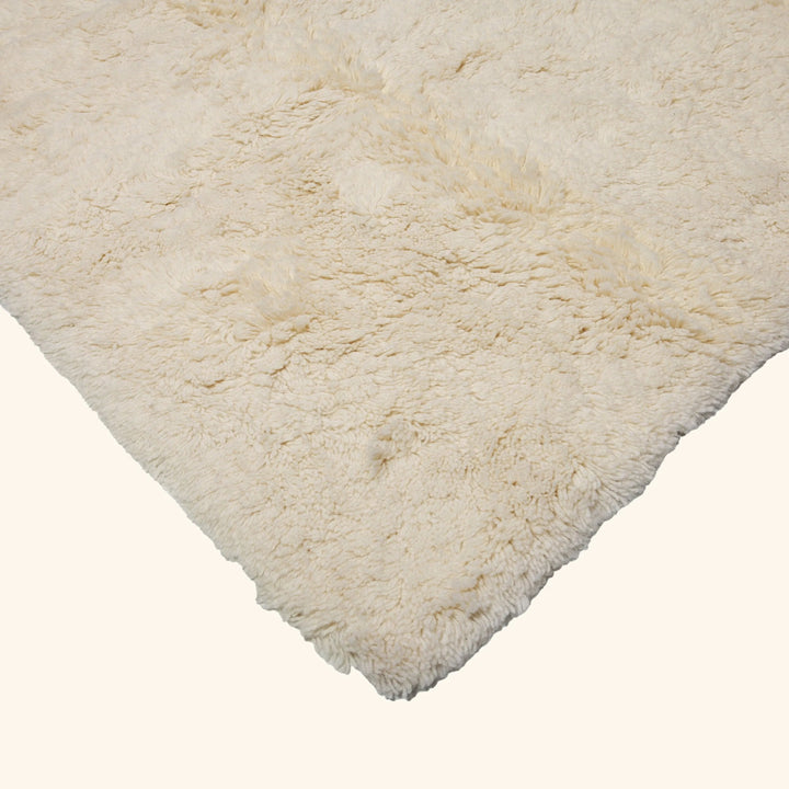 Solid & Textured Wool Rug - 08' x 18'