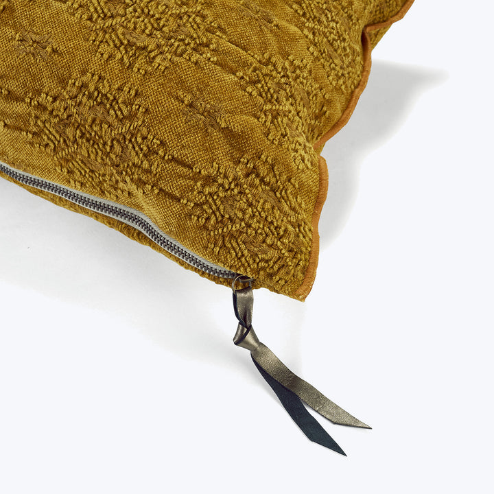 Kilim Jacquard Pillow Ochre / 16" x 24"