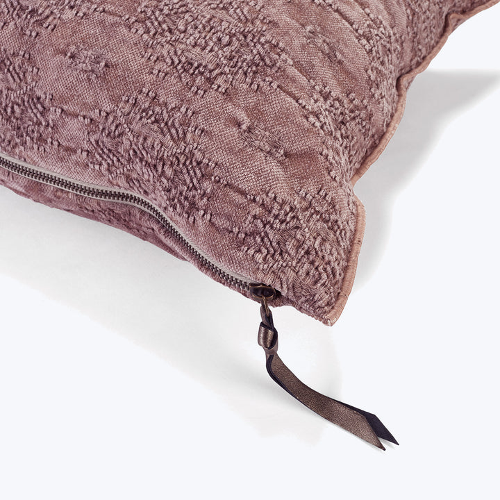 Kilim Jacquard Pillow Blush / 16" x 24"