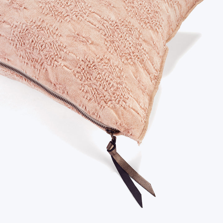 Kilim Jacquard Pillow Doe / 16" x 24"