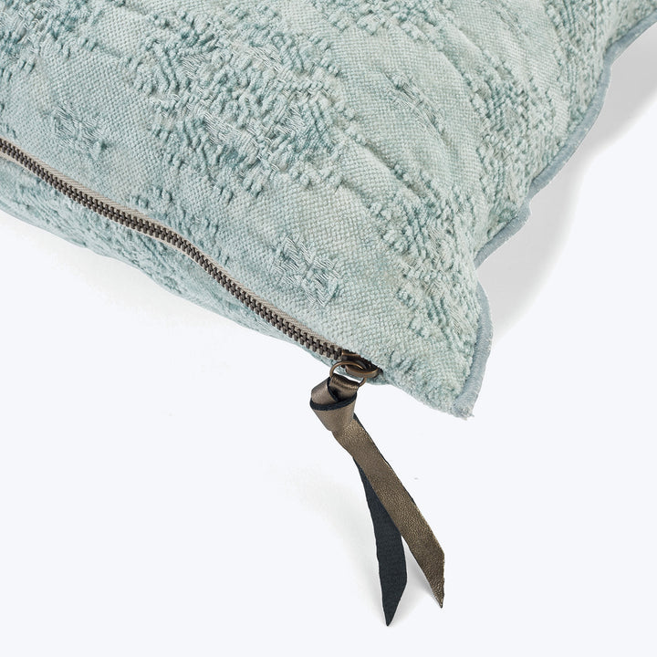 Kilim Jacquard Pillow Aqua / 16" x 24"