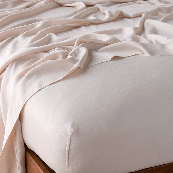 Image for Madera Luxe Fitted Sheet