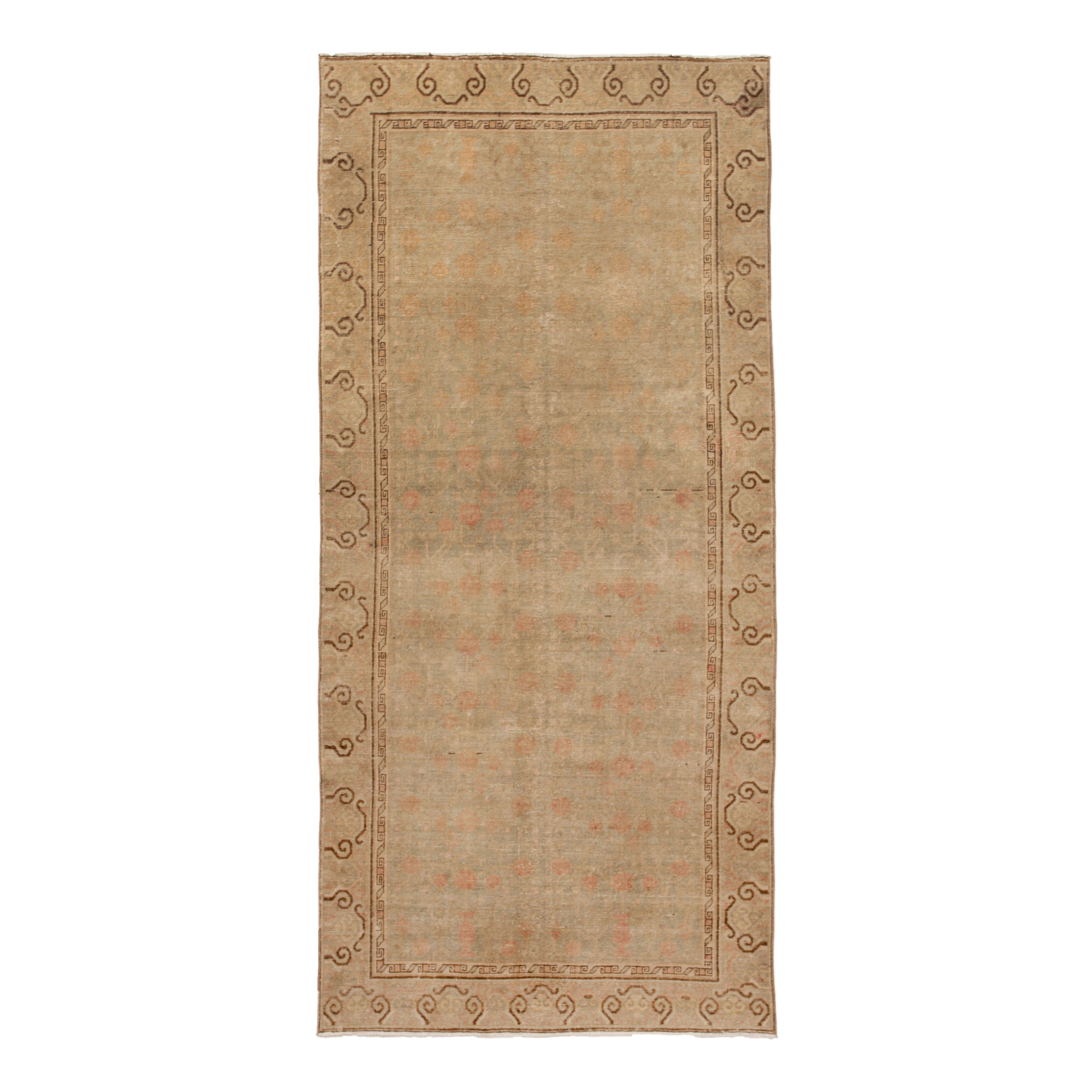 Beige Vintage Traditional Anatolian Wool Rug - 4'8" x 10'01"