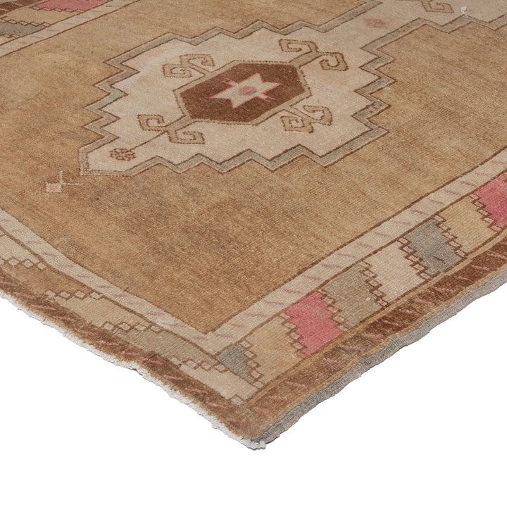 Beige Vintage Traditional Wool Rug - 6' x 13'10"