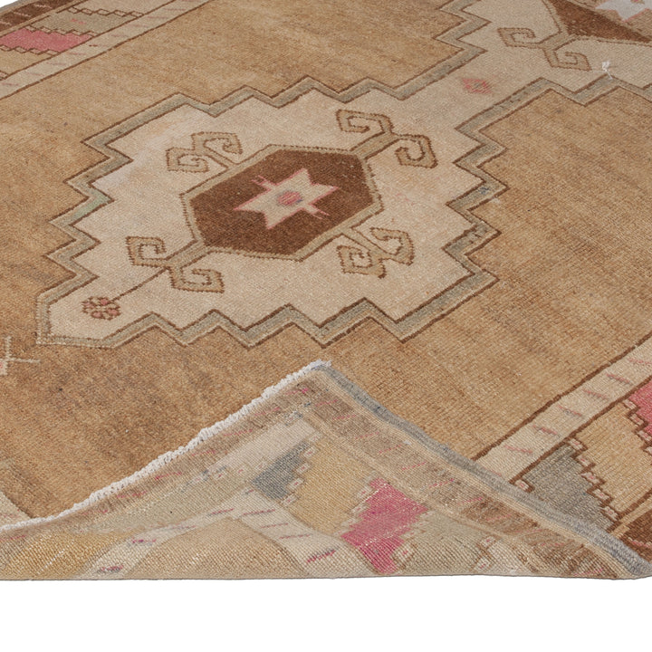 Beige Vintage Traditional Wool Rug - 6' x 13'10"