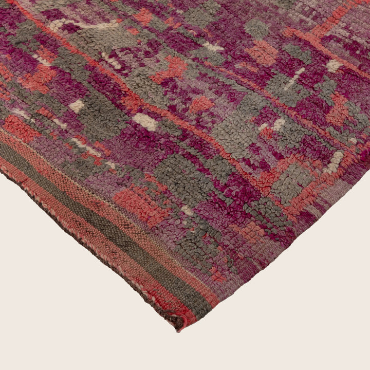 Moroccan Wool Rug - 05'09" x 09'02"