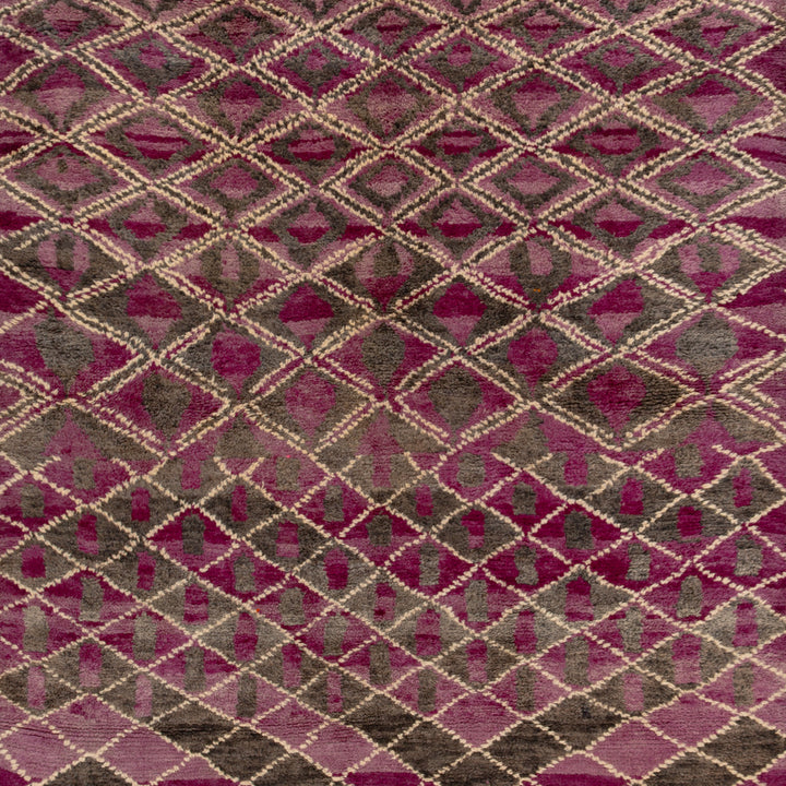 Red Vintage Moroccan Wool Rug - 6'9" x 11'10"