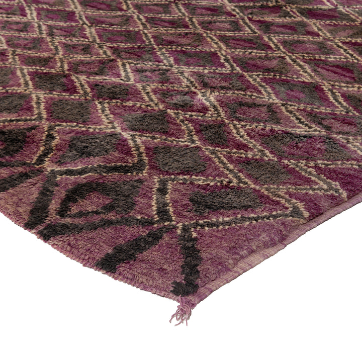 Red Vintage Moroccan Wool Rug - 6'9" x 11'10"