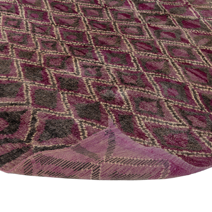 Red Vintage Moroccan Wool Rug - 6'9" x 11'10"