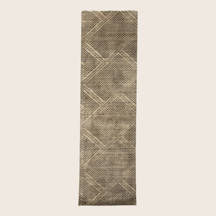 Transitional Silk/Wool Rug - 02'10" x 09'06"