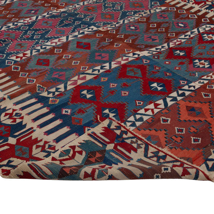 Vintage Flatweave Wool Turkish Kilim - 5'6" x 8'11"