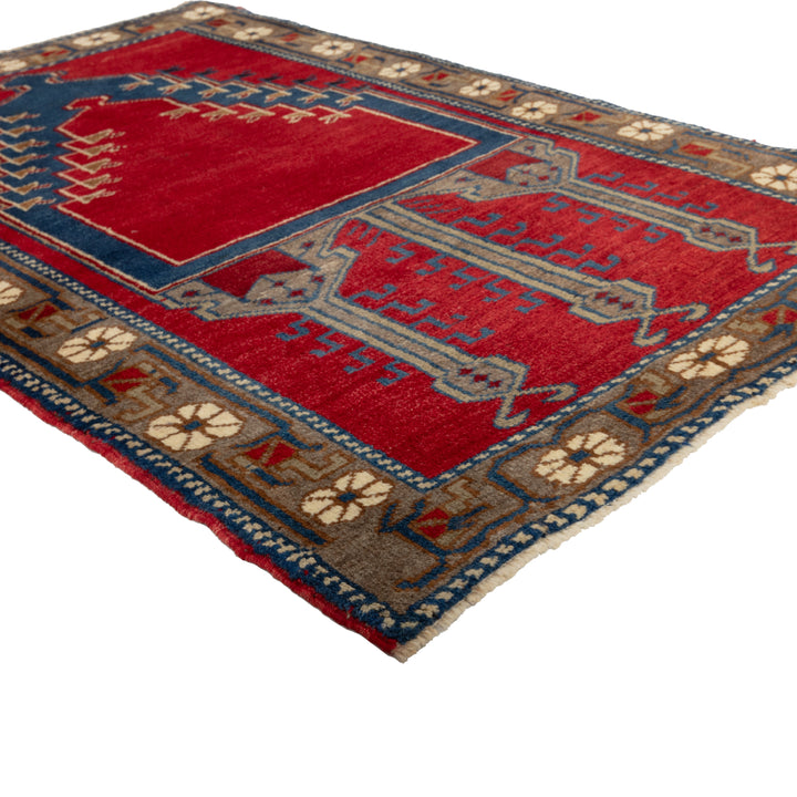 Traditional Wool Rug - 2'08" x 4'02" Default Title