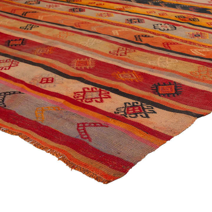 Vintage Wool Kilim Rug - 6'5" x 11'2"