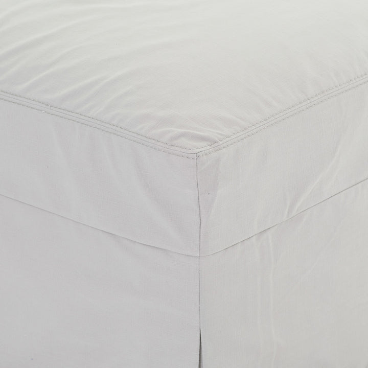 Martha's Vineyard Slipped Storage Ottoman Delilah, Cotton / Dove